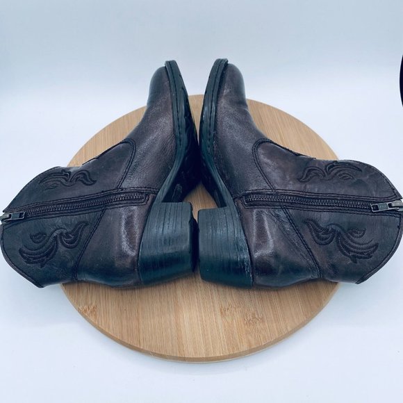 Born Cowboy Boots Womens Size 7.5 Brown Leather Western Ankle Booties Zip - Picture 9 of 11